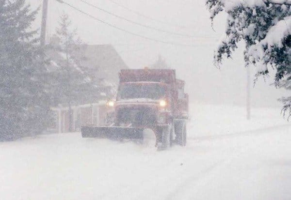 Persistente e prepotente ondata di gelo proseguirà sino a fine Gennaio. Possibili bufere di neve 48 Persistente e prepotente ondata di gelo proseguirà sino a fine Gennaio. Possibili bufere di neve