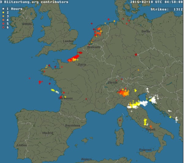 Temporali e grandine nella notte dalla Lombardia verso Emilia, Toscana, Marche. Ma che succede?