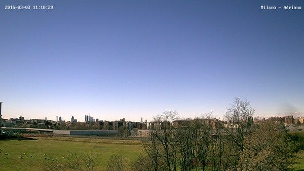 Milano, che cielo quest’oggi! Dal blu cobalto alle nubi minacciose. Come mai 15°C?