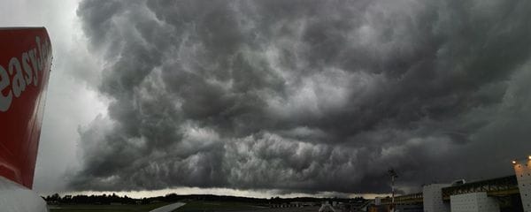 Ondata di calore rimandata a casa, avremo temporali per molti giorni in buona parte d’Italia. Rischio idrogeologico in varie regioni 49 Ondata di calore rimandata a casa, avremo temporali per molti giorni in buona parte d’Italia. Rischio idrogeologico in varie regioni