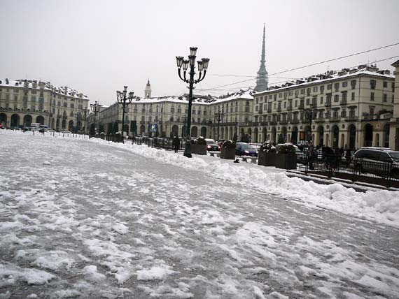 meteo-torino.-previsioni-neve-piemonte:-ed-il-rischio-neve-anche-a-torino