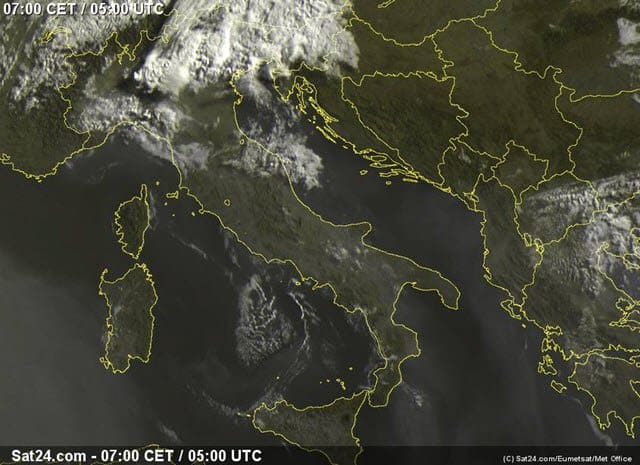 Nord Italia meteo avverso con temporali anche di forte intensità