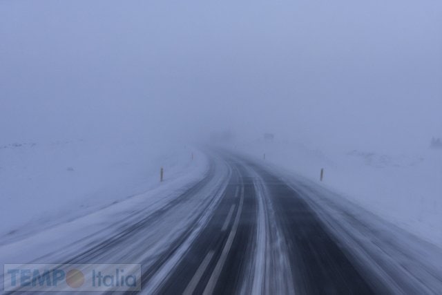 CRONACA METEO: fortissime nevicate nello Stelvio 6 CRONACA METEO: fortissime nevicate nello Stelvio
