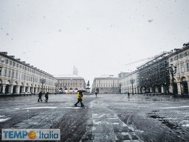 FOCUS METEO DOMENICA: maggiore rischio neve in pianura 19 FOCUS METEO DOMENICA: maggiore rischio neve in pianura