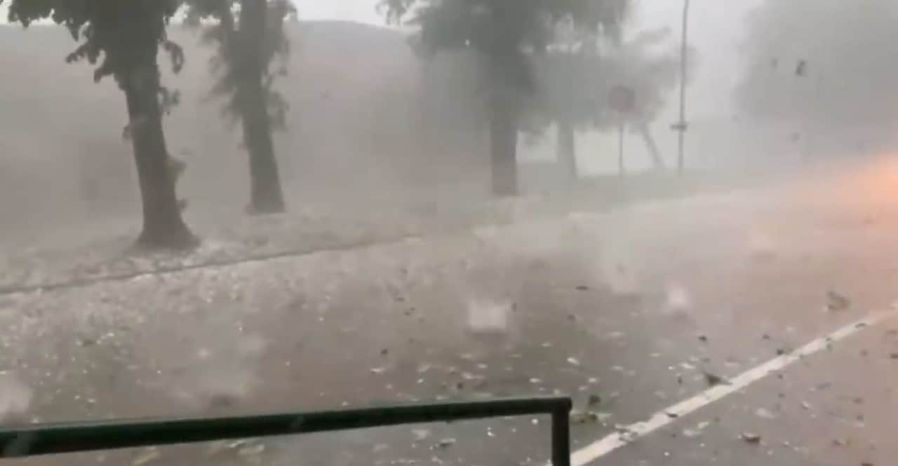 Italia, fenomeni meteo catastrofici estivi. Caldo Mediterraneo. Video disastri