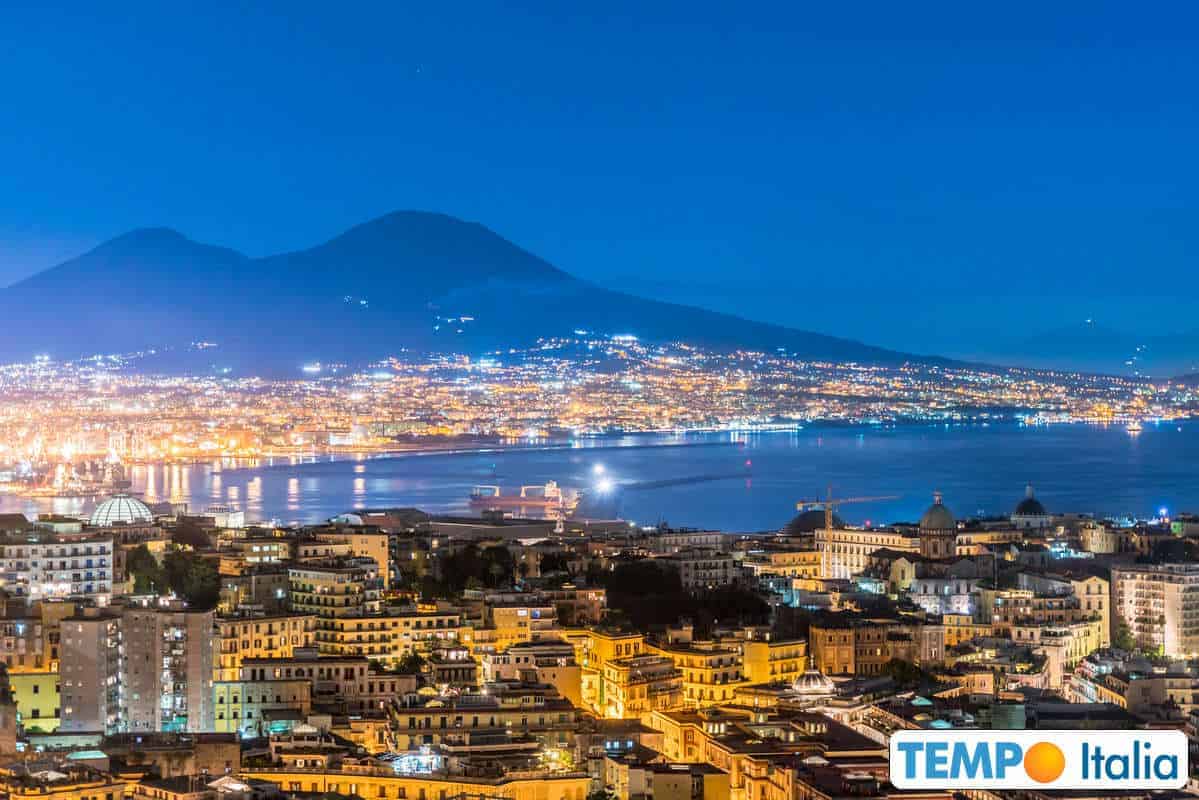 Meteo NAPOLI: caldo afoso, temperature in aumento