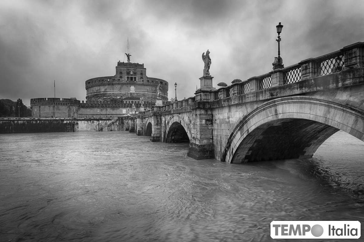 Meteo Roma, forte temporale della città si allaga come sempre