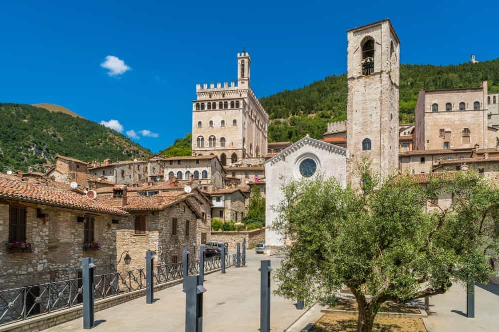 Percorso ciclistico tra bellezze artistiche e naturali a Gubbio