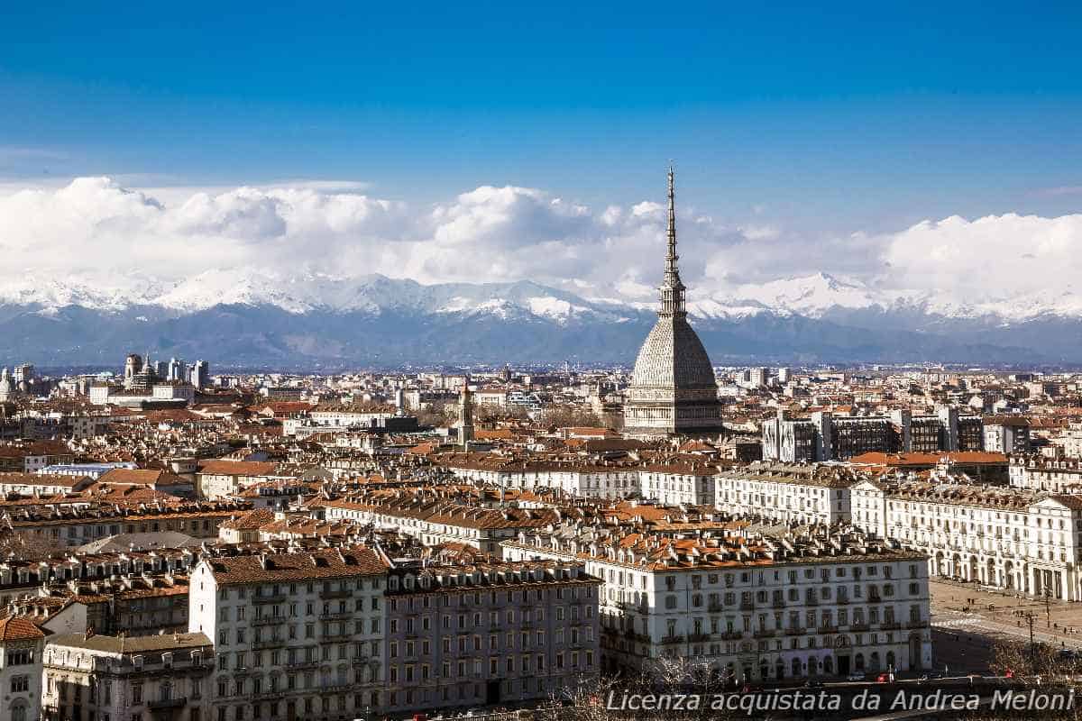 Previsioni meteo Torino: domani nuvoloso con rovesci, seguiti da schiarite e piovaschi 12 Previsioni meteo Torino: domani nuvoloso con rovesci, seguiti da schiarite e piovaschi