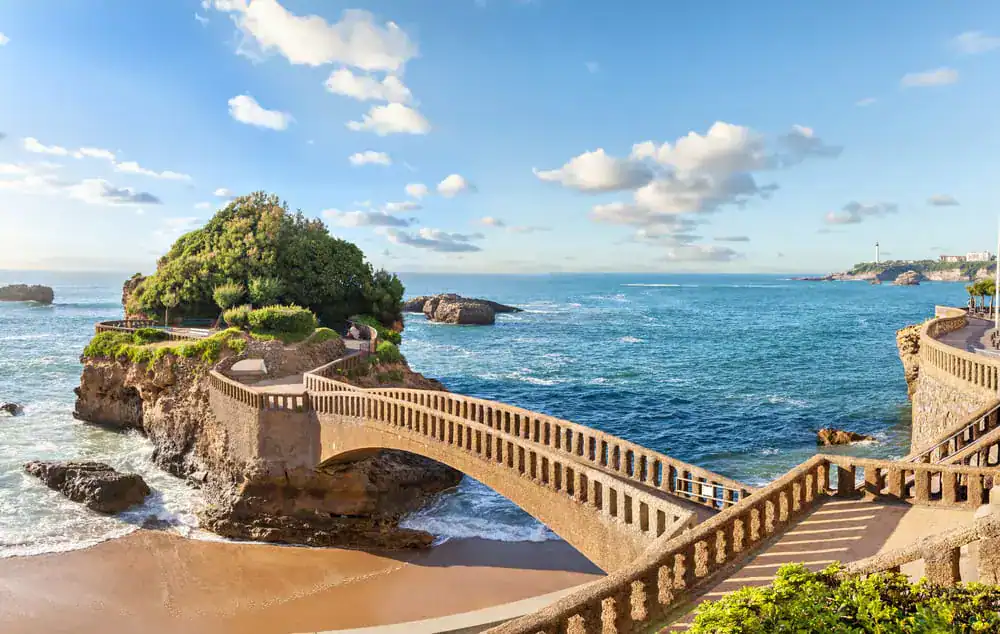 Esplora Biarritz: cinque esperienze da non perdere in questa città costiera