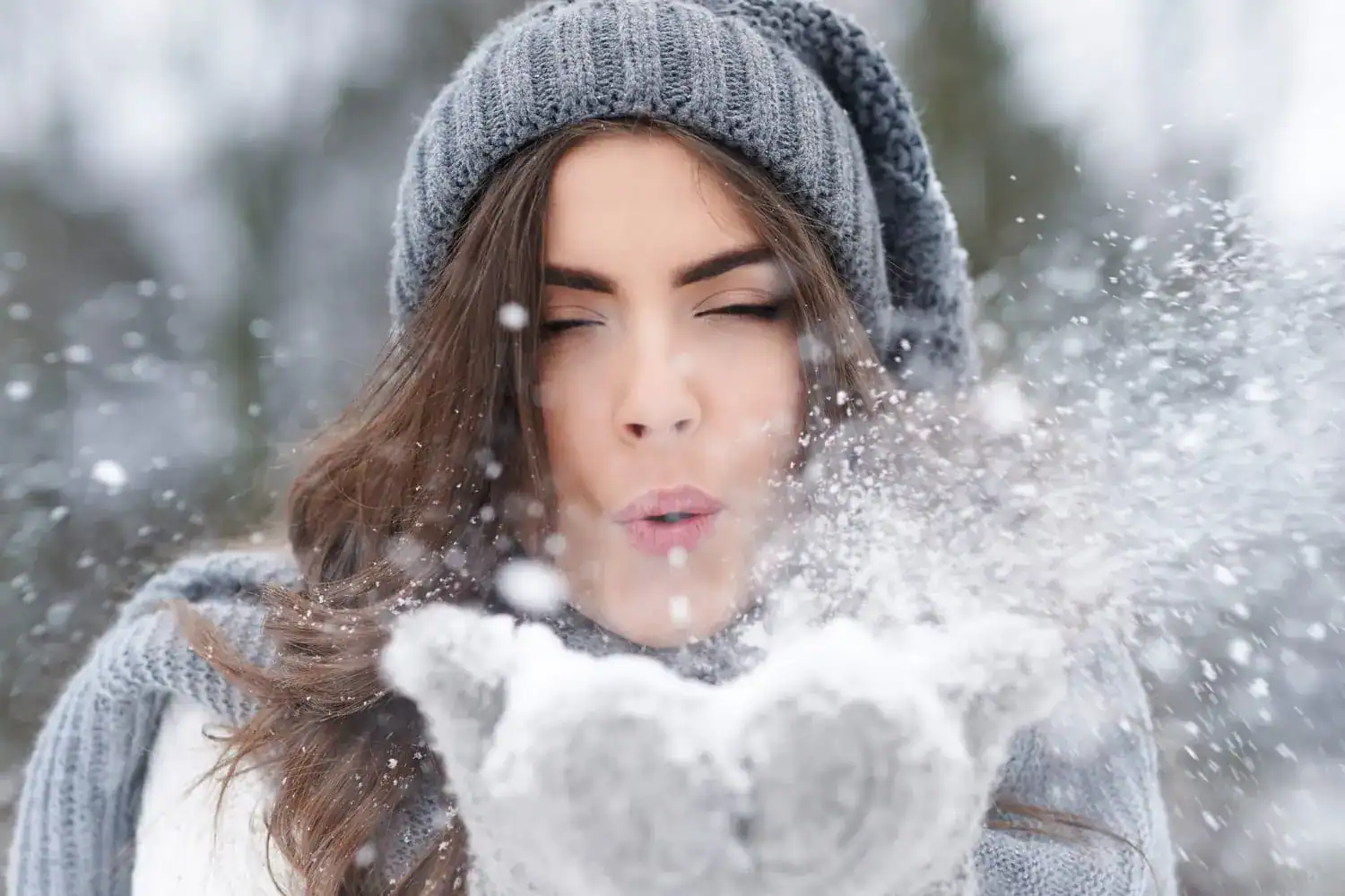 Novembre ci sorprenderà: la neve arriva anche a bassa quota! 22 Novembre ci sorprenderà: la neve arriva anche a bassa quota!