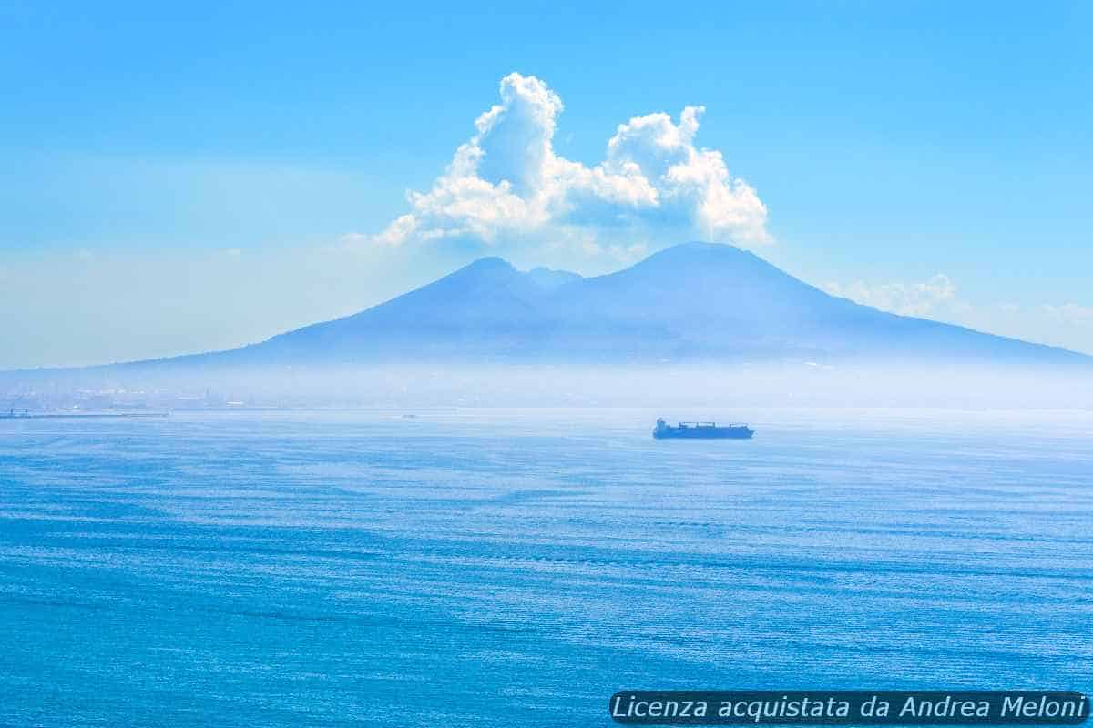 Previsione meteo Napoli: nubi sparse oggi, poi cielo sereno