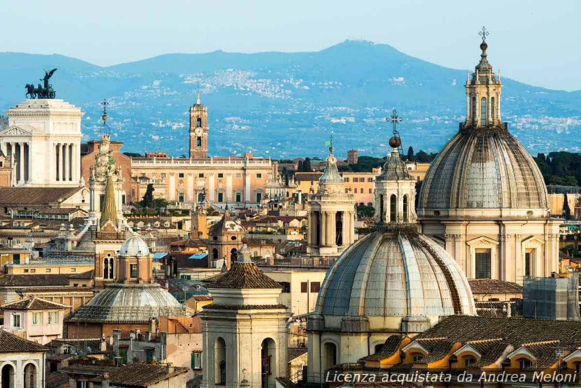 Previsione meteo Roma: domani nuvole, ma poi si schiarisce