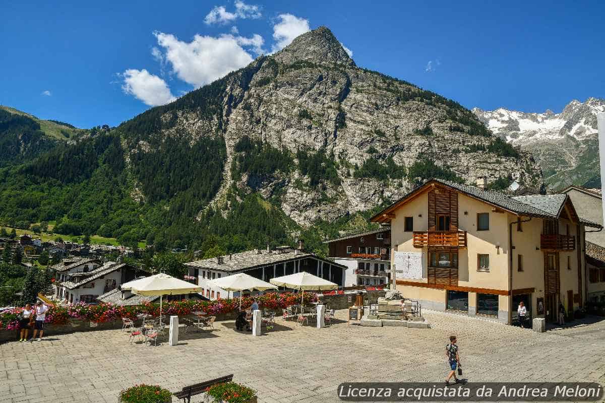 Meteo Aosta: pioggia e vento in arrivo, previsioni per i prossimi giorni 15 Meteo Aosta: pioggia e vento in arrivo, previsioni per i prossimi giorni