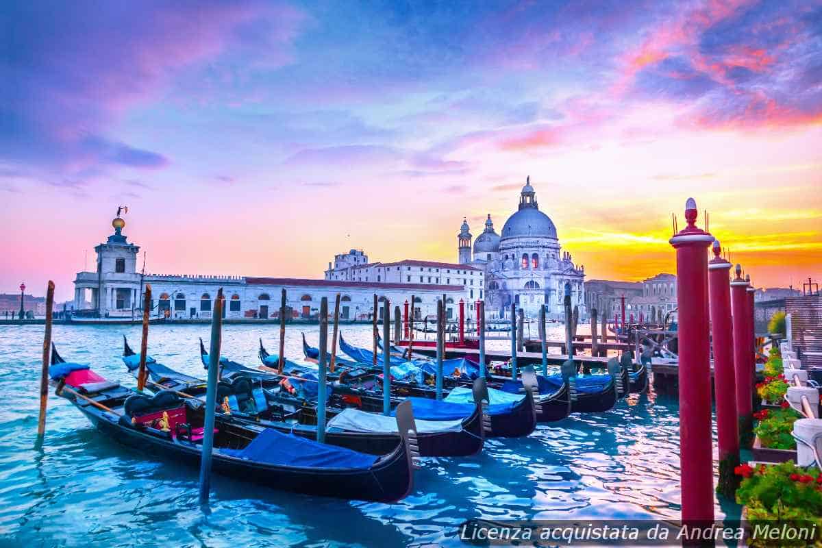 Meteo Venezia: foschia oggi, seguita da nubi sparse nei giorni successivi 19 Meteo Venezia: foschia oggi, seguita da nubi sparse nei giorni successivi