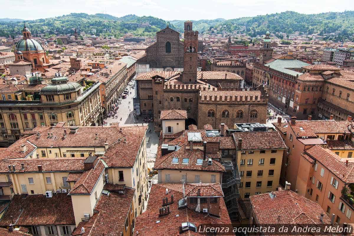 Meteo Bologna: domani schiarite, ma poi arriva la nuvolosità 24 Meteo Bologna: domani schiarite, ma poi arriva la nuvolosità