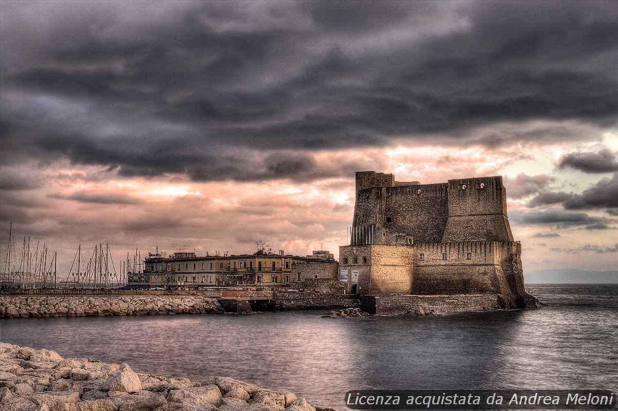 Previsione meteo Napoli: nubi sparse oggi, poi piovaschi in arrivo 2 previsione-meteo-napoli:-nubi-sparse-oggi,-poi-piovaschi-in-arrivo
