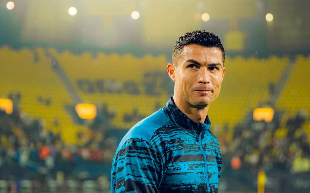 Cristiano Ronaldo arriva a Madeira di mattina presto