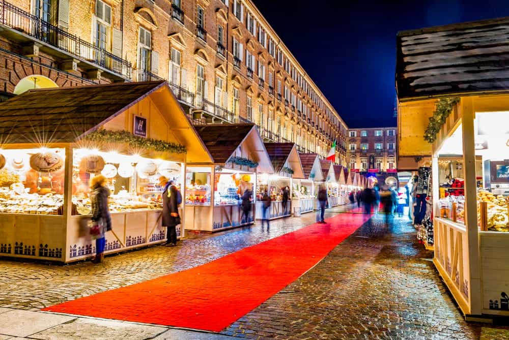 Mercatini Natalizi a Torino: Idee Regalo per Ogni Gusto