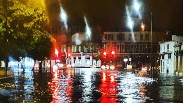 Londra nel caos, non per il Brexit, ma per una bomba d’acqua (nubifragio) 2 wapt image post 1722