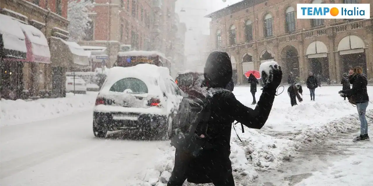 Previsioni meteo a Roma: incredibili 40 cm di neve in sole 24 ore! 23 Previsioni meteo a Roma: incredibili 40 cm di neve in sole 24 ore!