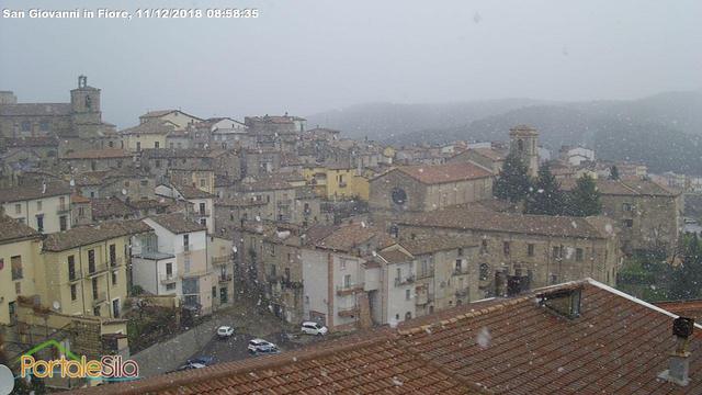 Meteo Appennino, prime NEVICATE sui settori meridionali 2 wapt image post 6127