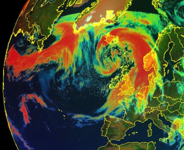 DIRETTA METEO: gigantesca perturbazione abborda l’Europa 2 wapt image post 6825