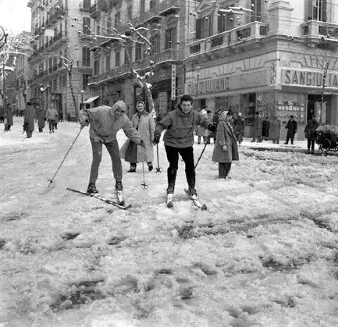 Meteo, la neve a ROMA 7 NEVICATA 56