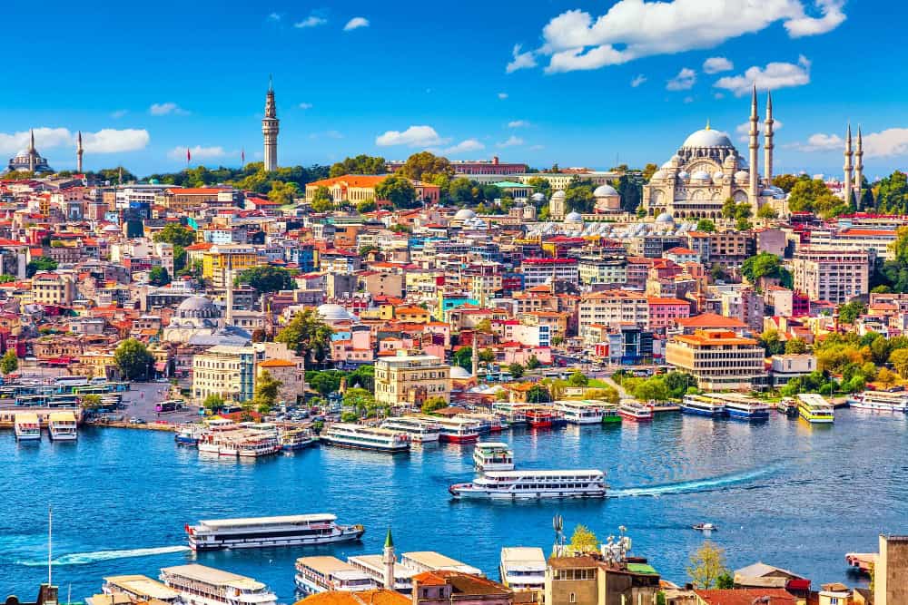 Weekend a Istanbul: tra antiche moschee e palazzi dei sultani sulle rive del Bosforo