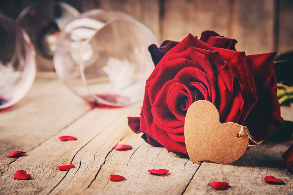 San Valentino 2024: idee e offerte per festeggiare in modo originale 2 san valentino storia