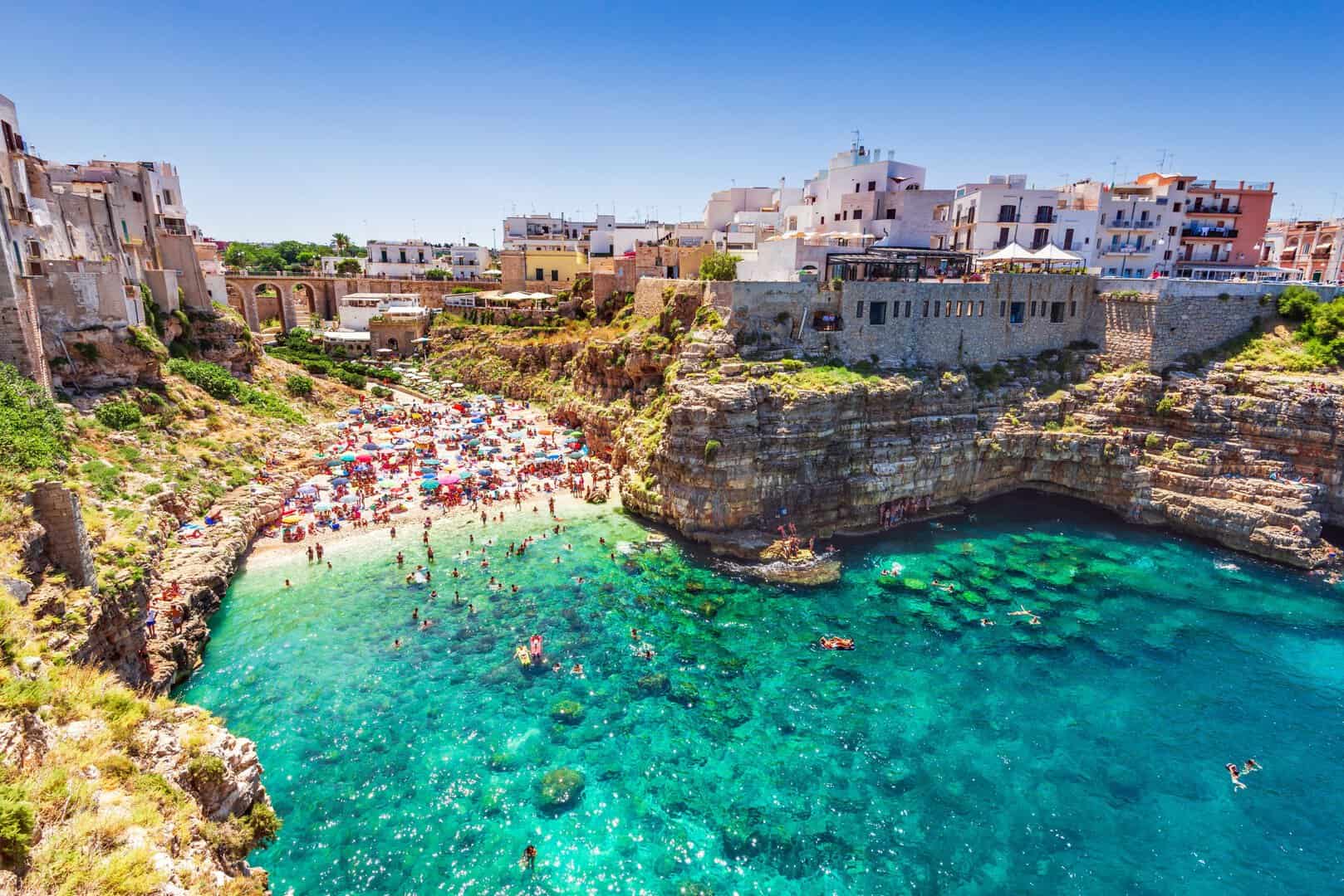 Cosa vedere a Polignano a Mare in Puglia 16 Cosa vedere a Polignano a Mare in Puglia
