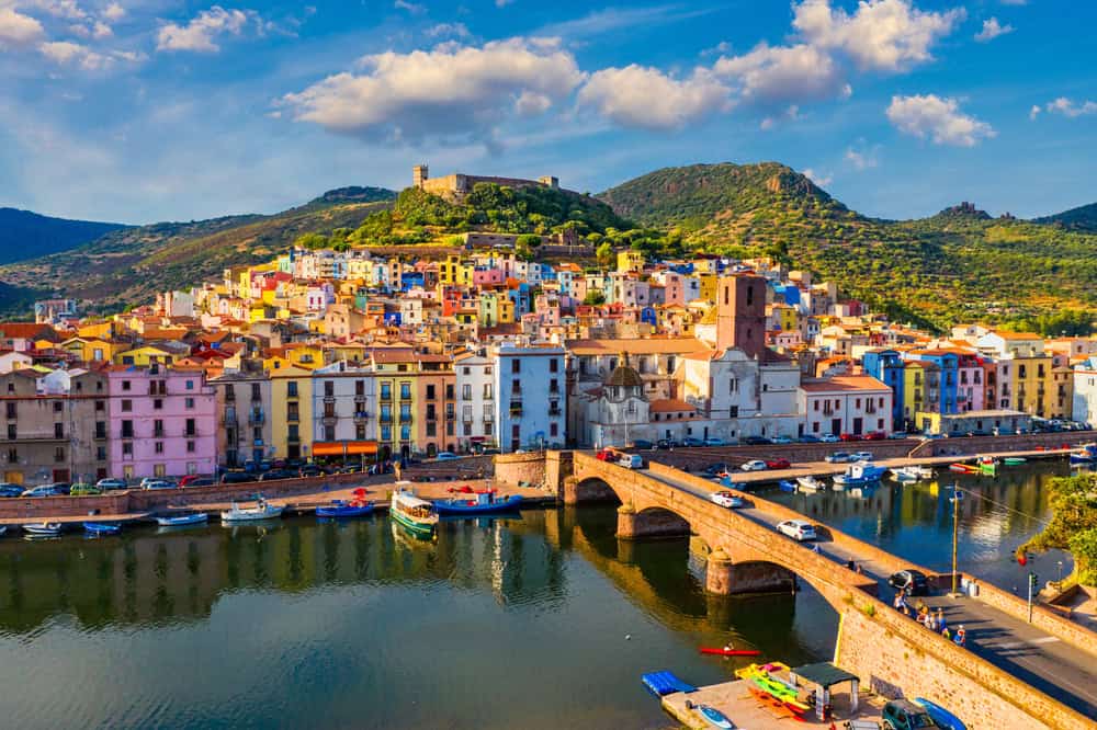 Viaggio in Sardegna e poi trasferirsi per ottenere agevolazioni fiscali e stop stress 2 shutterstock 1889158366