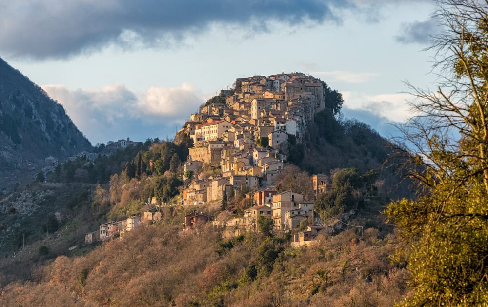 Lazio, fantastici 10 luoghi nascosti da scoprire 4 shutterstock 2139666831