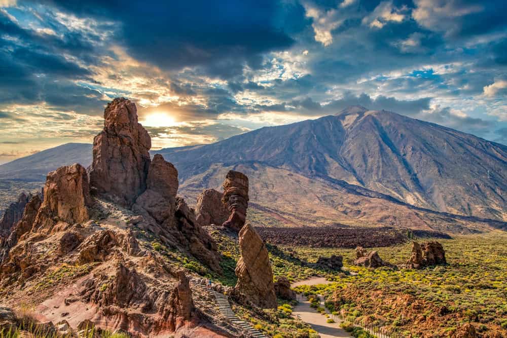 Viaggiare alle Canarie spendendo poco 5 shutterstock 2176114837