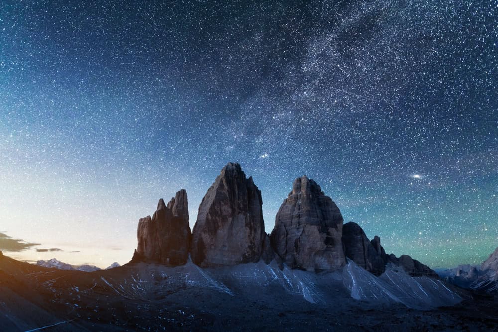 Viaggio nelle Dolomiti: un Paradiso qui in Italia 3 shutterstock 2182113051