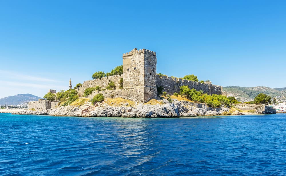 Un tuffo nella storia: l'impressionante bellezza delle fortezze sul mare 11 Un tuffo nella storia: l’impressionante bellezza delle fortezze sul mare