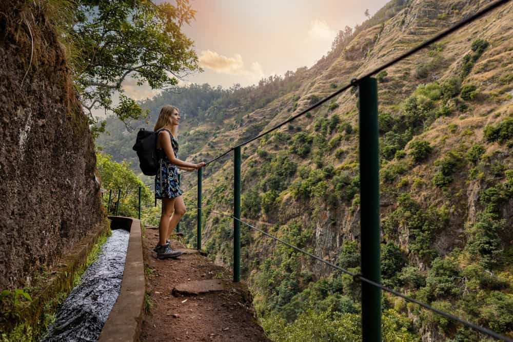 Isola Misteriosa a poche ore di volo dall'Italia, in attesa di nuovi collegamenti aerei 4 shutterstock 2225182375