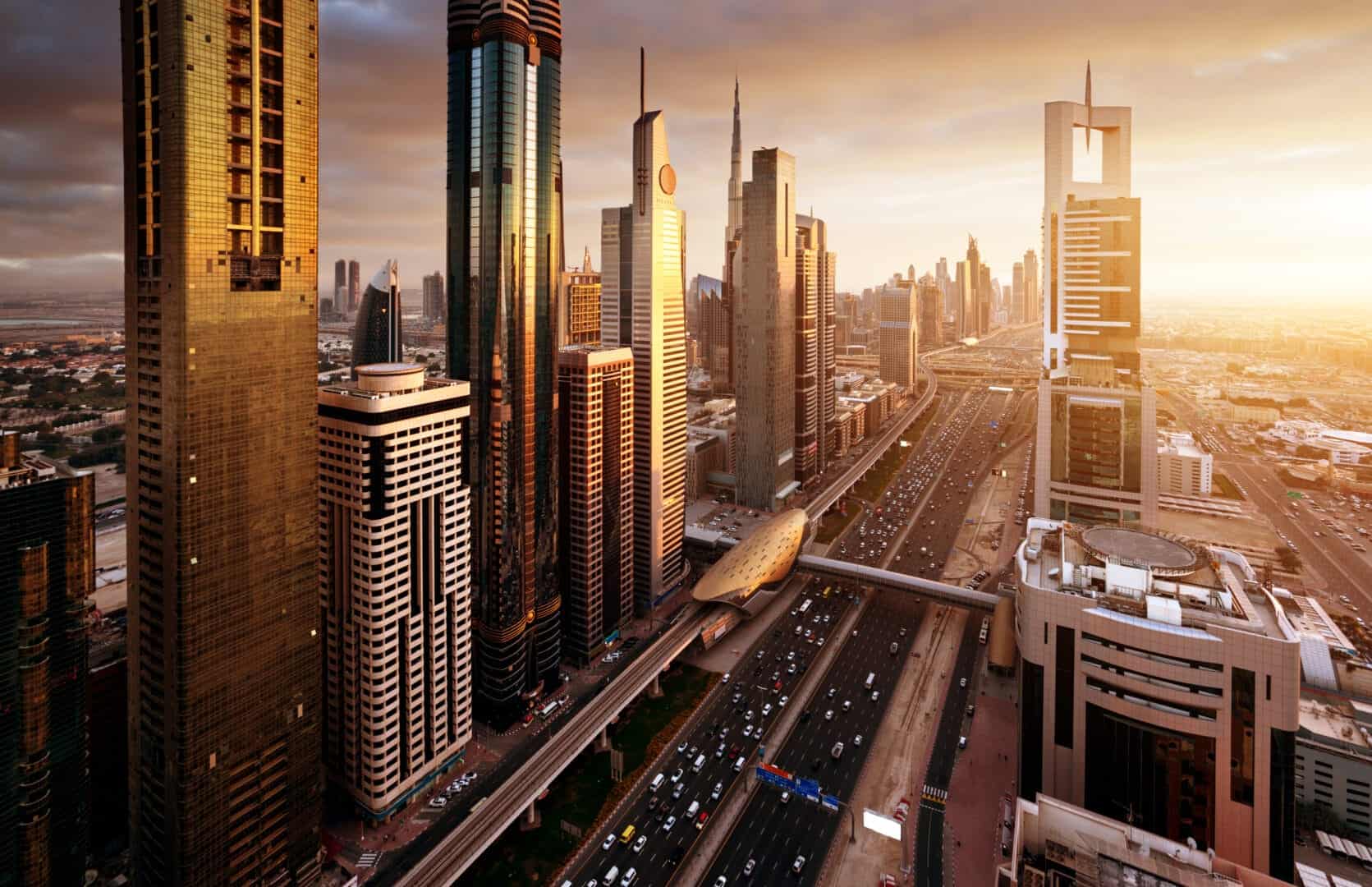 Trasferirsi a Dubai: Pro e Contro per gli Italiani 20 Trasferirsi a Dubai: Pro e Contro per gli Italiani