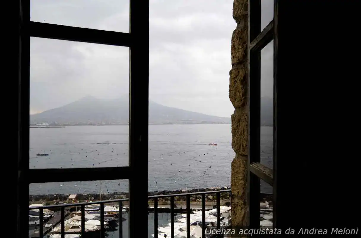 Previsioni meteo Napoli: nubi sparse e rovesci in arrivo