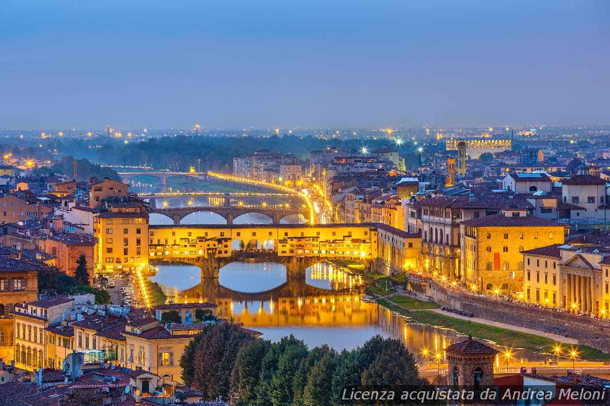 Previsioni meteo Firenze: nuvole e pioggia in arrivo, attenzione al vento!