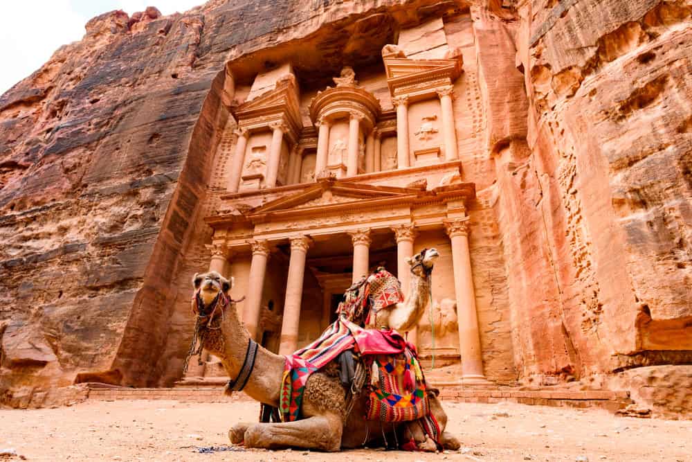 Petra, Giordania: monumento all’antico incontro tra natura e ingegno umano