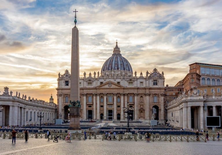 Pasqua Roma Pasqua a Roma: tra devozione e scoperta, un viaggio nella Città Eterna ...
