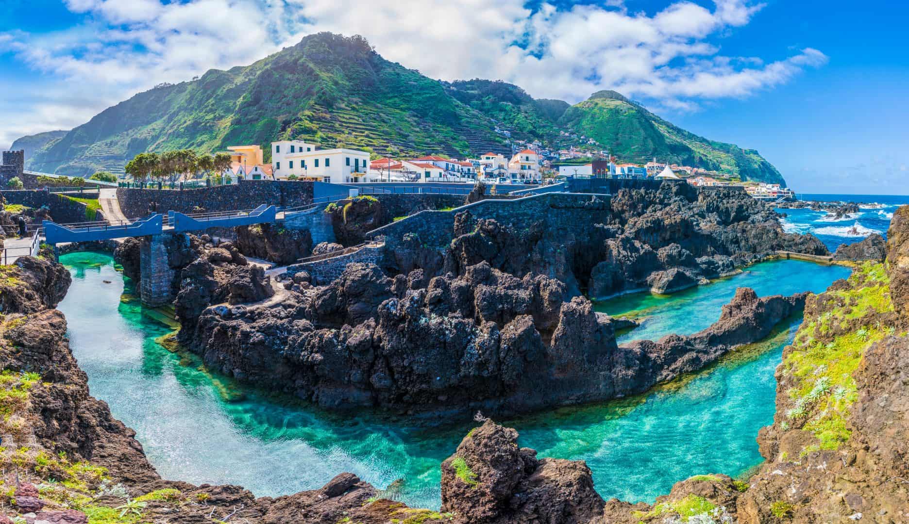 Dall’immensità dell’Oceano alla Foresta Incantata di Madeira, esplorazione sensoriale senza paragoni 2 shutterstock 1081626065