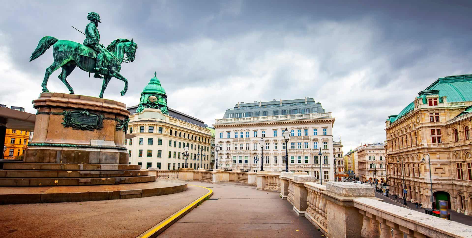 Vienna, il cuore pulsante dell’arte e della storia: un viaggio alla scoperta di bellezza senza tempo 3 shutterstock 1504992104