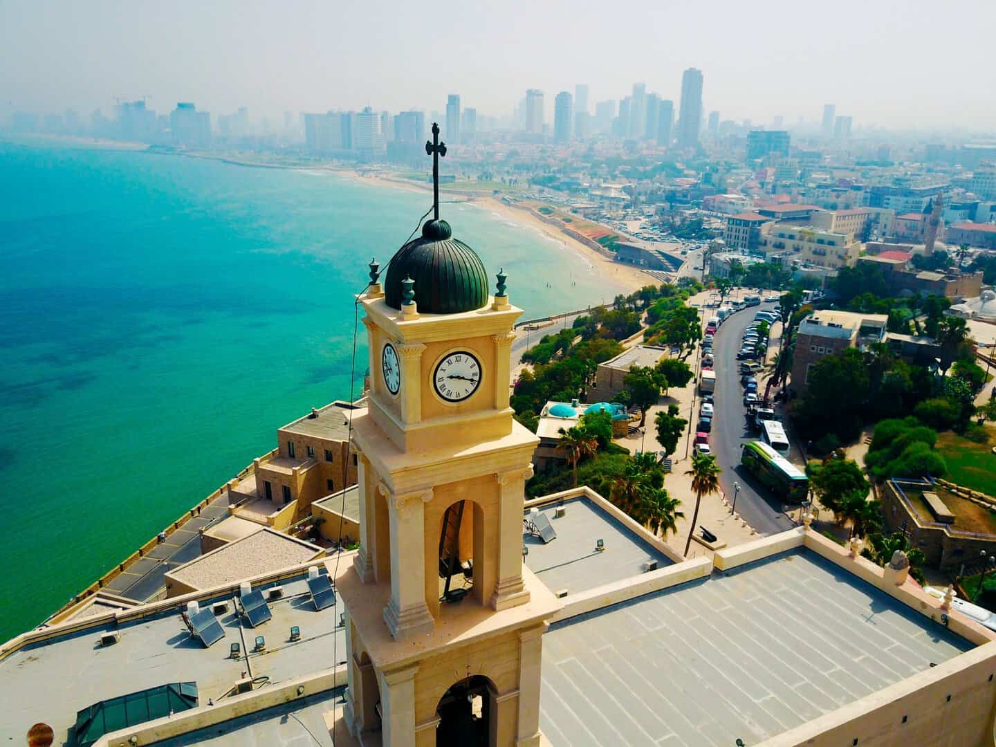 Tel Aviv: dove il sole incontra una danza senza tempo