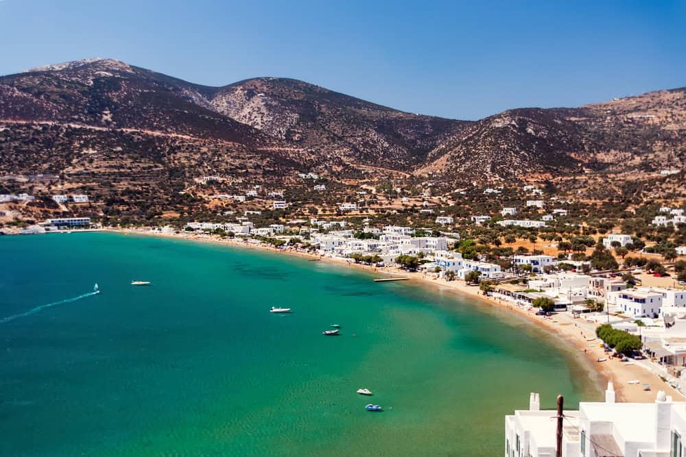 Sifnos: gastronomia e spiagge⁤ per budget ⁢consapevoli