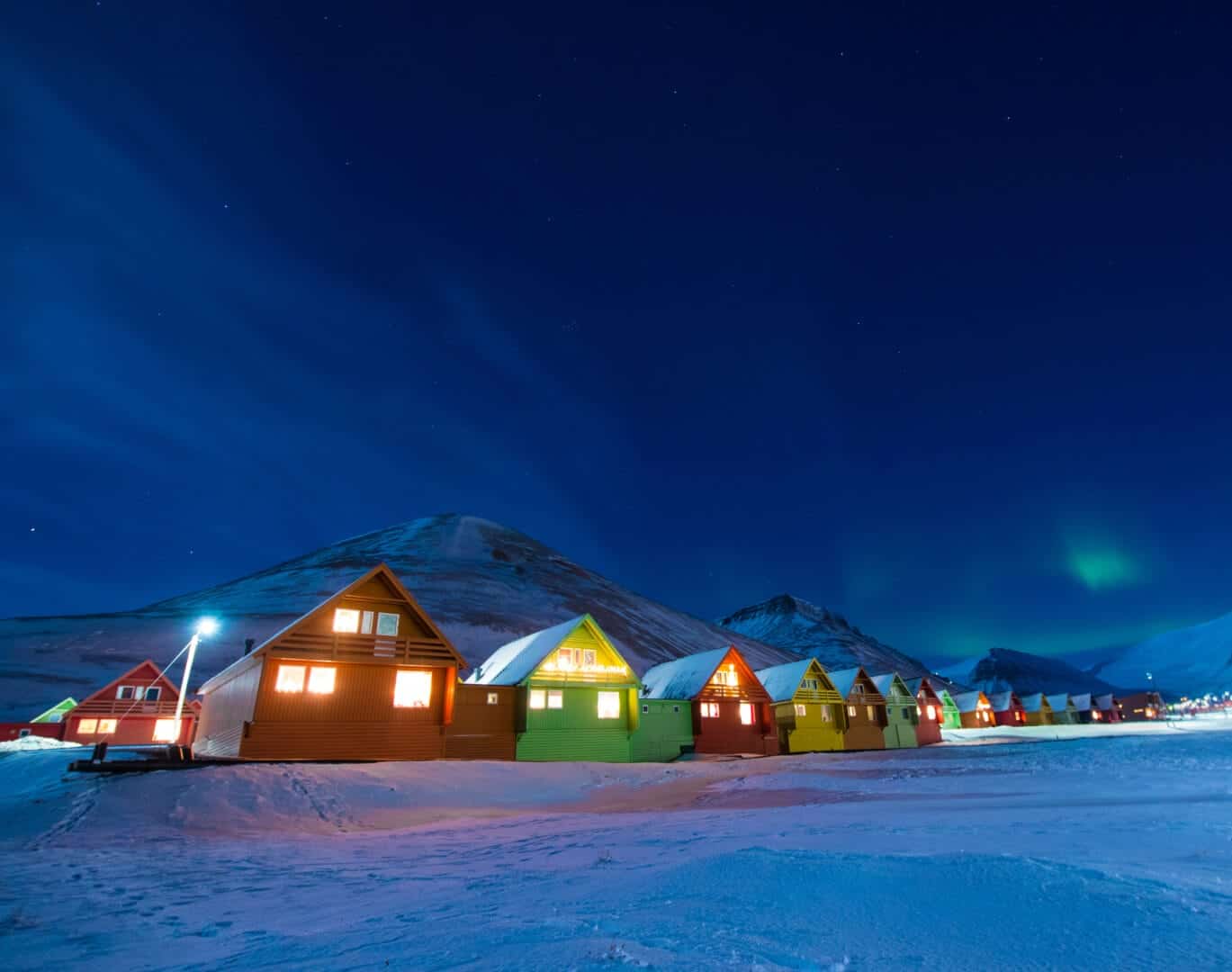 Vivere nelle Isole Svalbard. Un luogo sempre più visitato dai turisti 2 wapt image post 454
