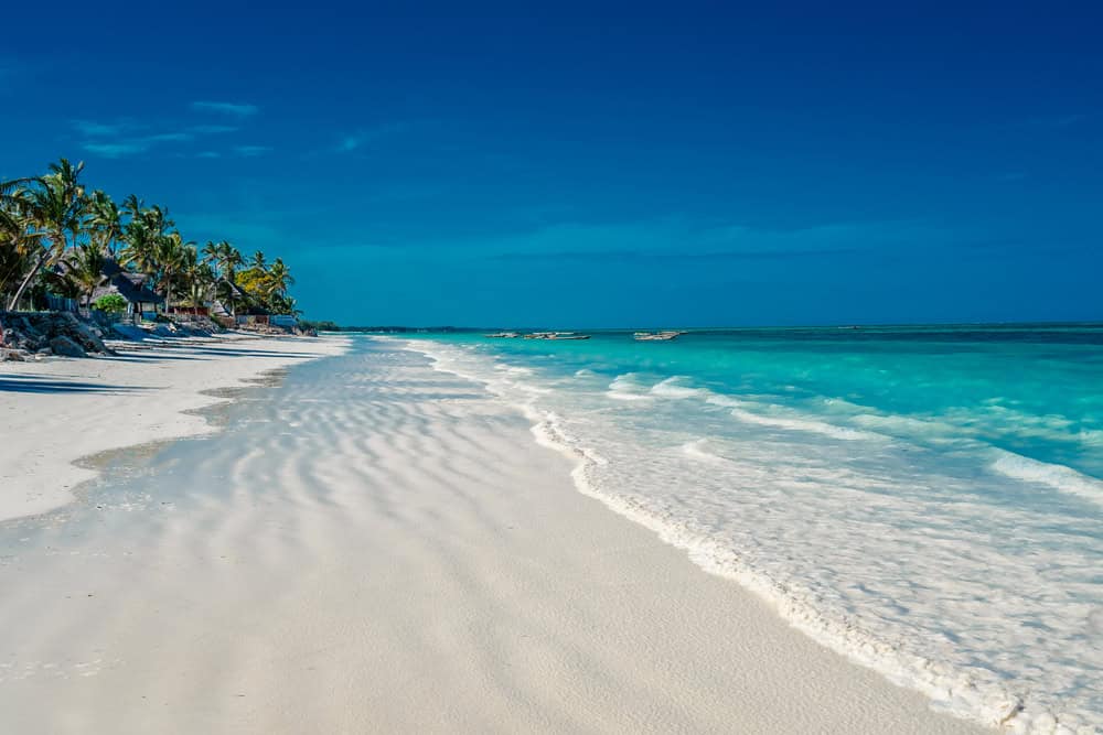 Zanzibar: un viaggio dei sensi nell’isola delle spezie, immersi in un mare cristallino 15 Zanzibar: un viaggio dei sensi nell’isola delle spezie, immersi in un mare cristallino