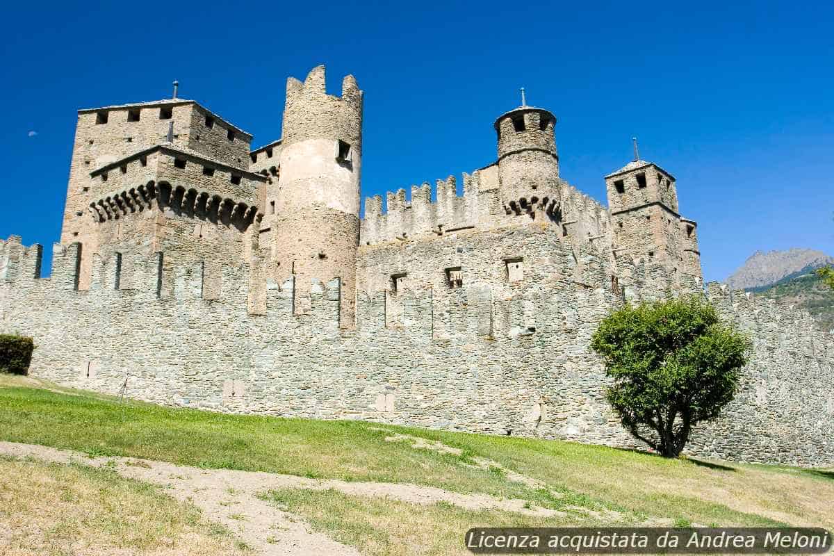 Previsioni meteo Aosta: sole splendente oggi, leggera nuvolosità in arrivo