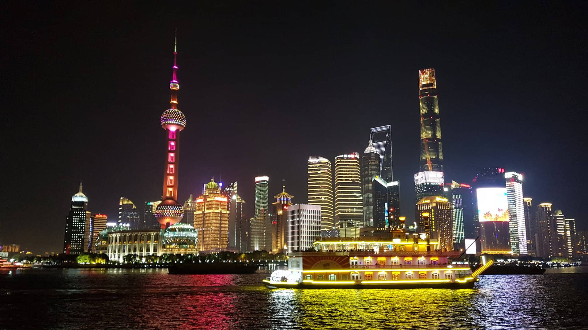 Shanghai: panorama dell’evoluzione economica e culturale della metropoli cinese 13 Shanghai: panorama dell’evoluzione economica e culturale della metropoli cinese
